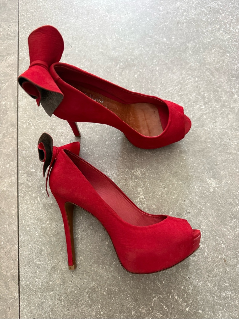 Studio Red Suede Peep-Toe Stiletto Heels with Bow Detail / size 7.5